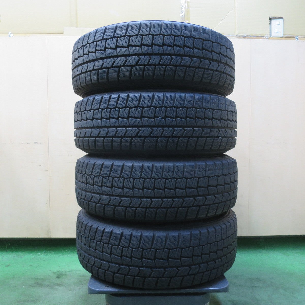 バリ溝!23年!9.5分★プリウス 等 195/65R15 スタッドレス ダンロップ ウインターマックス WM02 AZ SPORTS AZスポーツ 15インチ PCD100/5H★6020403イス