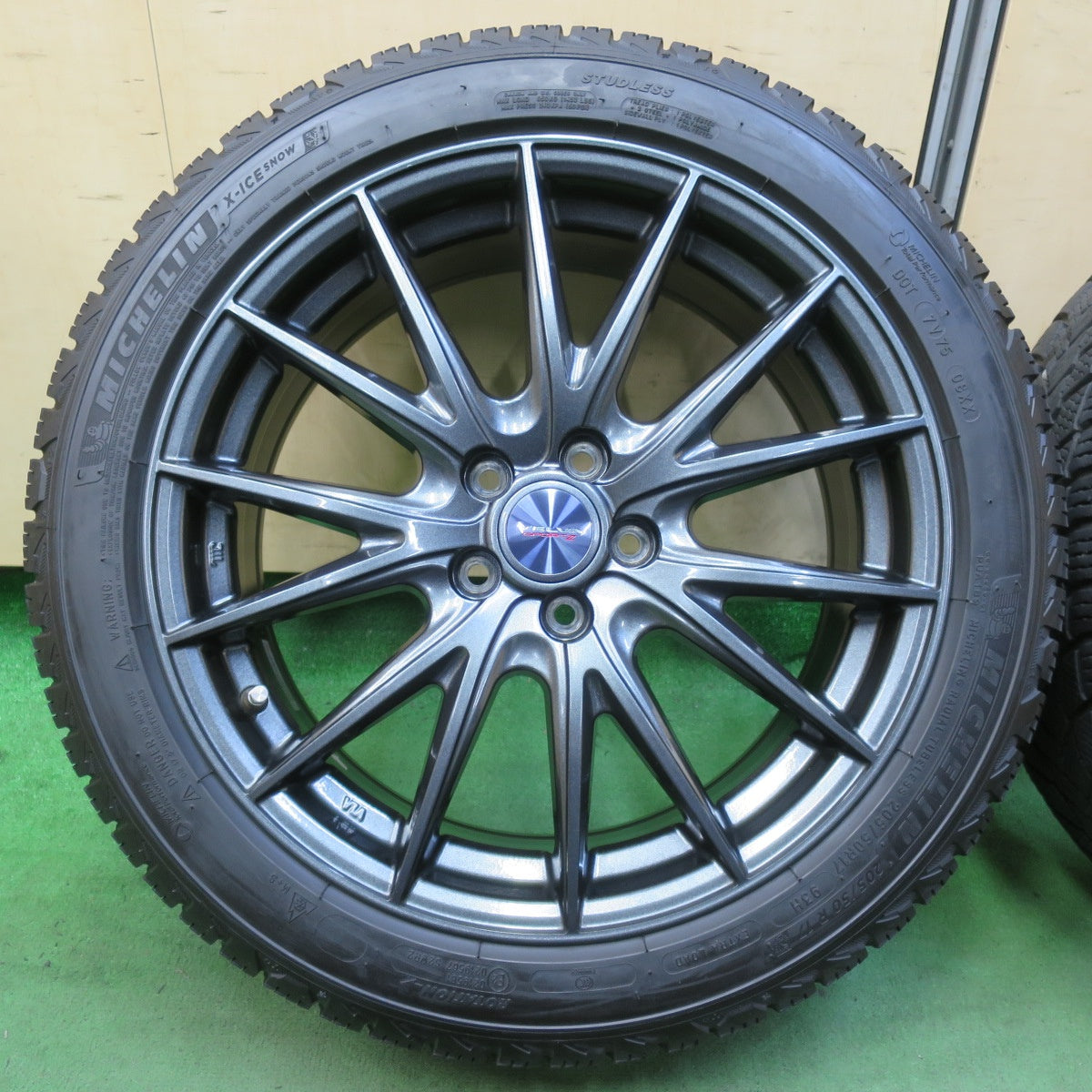 バリ溝!21年!キレイ!9.5分★インプレッサ 等 205/50R17 スタッドレス ミシュラン X-ICE SNOW VELVA SPORTZ ヴェルヴァ 17インチ PCD100/5H★5090612イス