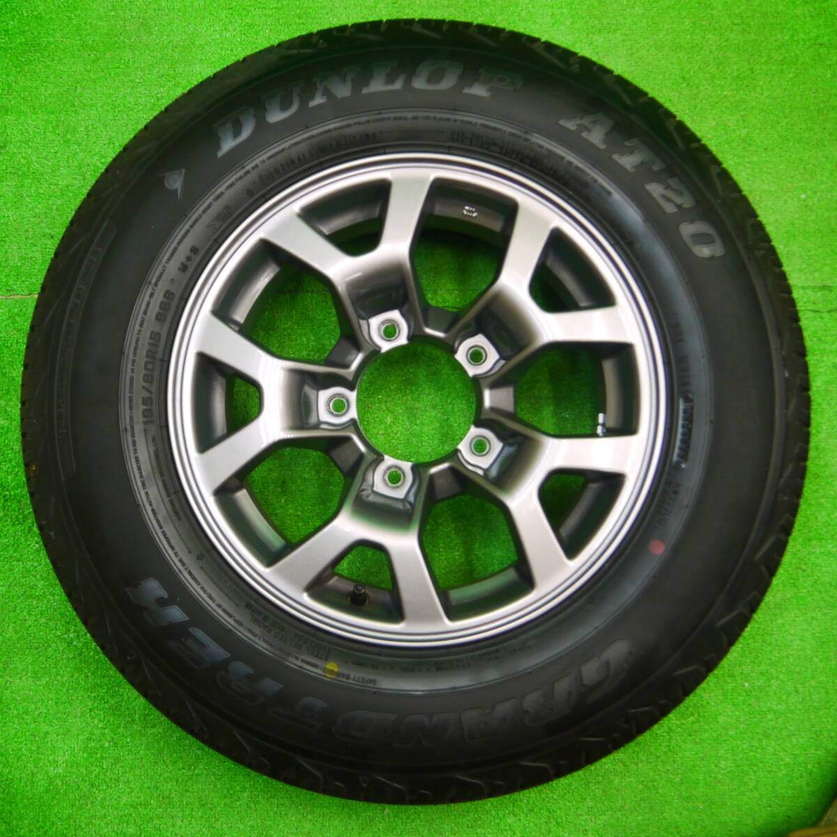 新車外し 22年 23年 5本★スズキ JB74W ジムニー シエラ 純正 195/80R15 ダンロップ AT20 グラントレック PCD139.7/5H★3101703HDノ