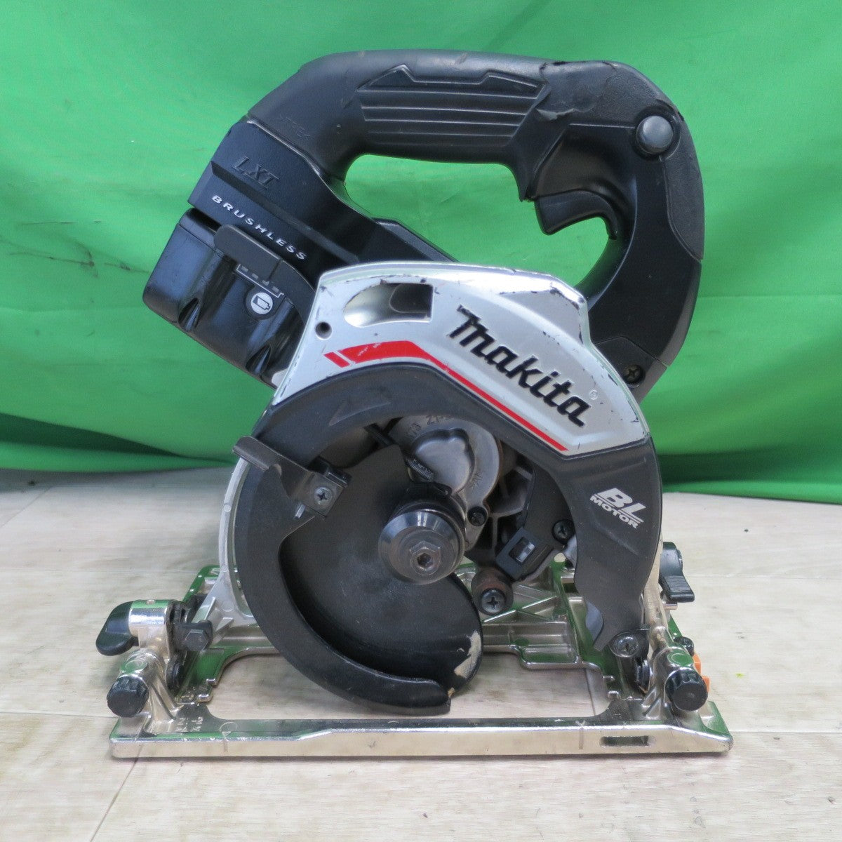 送料無料] ☆マキタ 充電式 マルノコ 125mm 18V HS474D バッテリー 