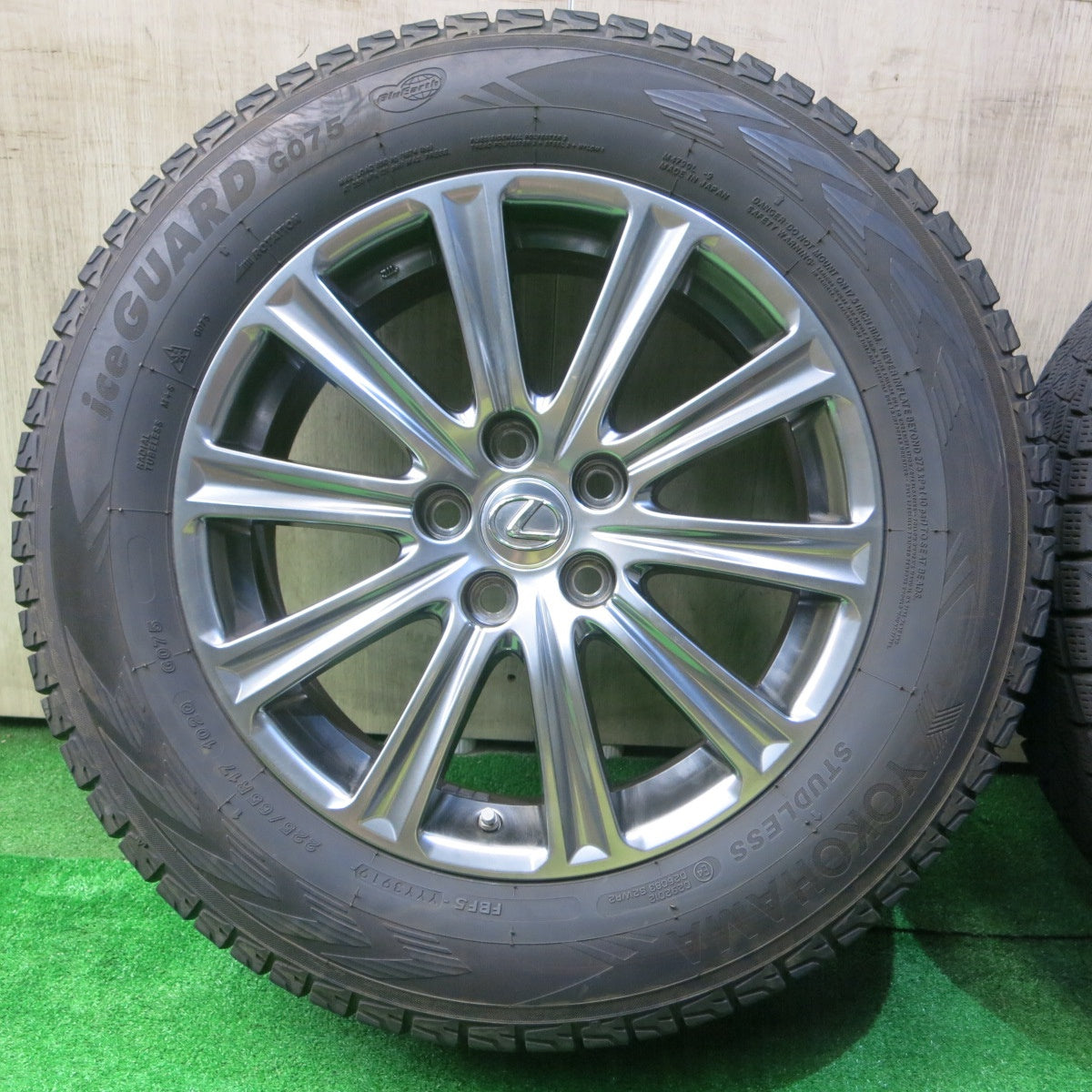 センサー付!キレイ★レクサス NX 純正 225/65R17 スタッドレス ヨコハマ アイスガード G075 17インチ PCD114.3/5H★5051705NJス