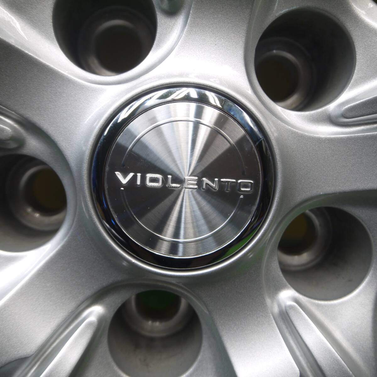 バリ溝 23年 綺麗 9.5分以上★スタッドレス 225/60R17 ブリヂストン ブリザック DM-V3 VIOLENTO KS PCD114.3/5H★4111810Hス