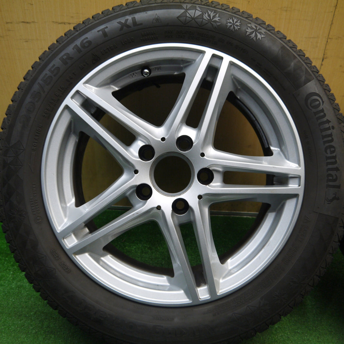 キレイ★ベンツ 等 205/55R16 スタッドレス コンチネンタル バイキング コンタクト7 社外 アルミ 16インチ PCD112/5H★6011401Hノ