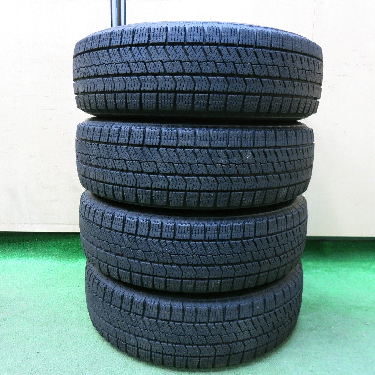 キレイ★トヨタ ルーミー カスタム G 純正 165/65R14 スタッドレス ブリヂストン ブリザック VRX2 14インチ PCD100/4H★5012812SYス