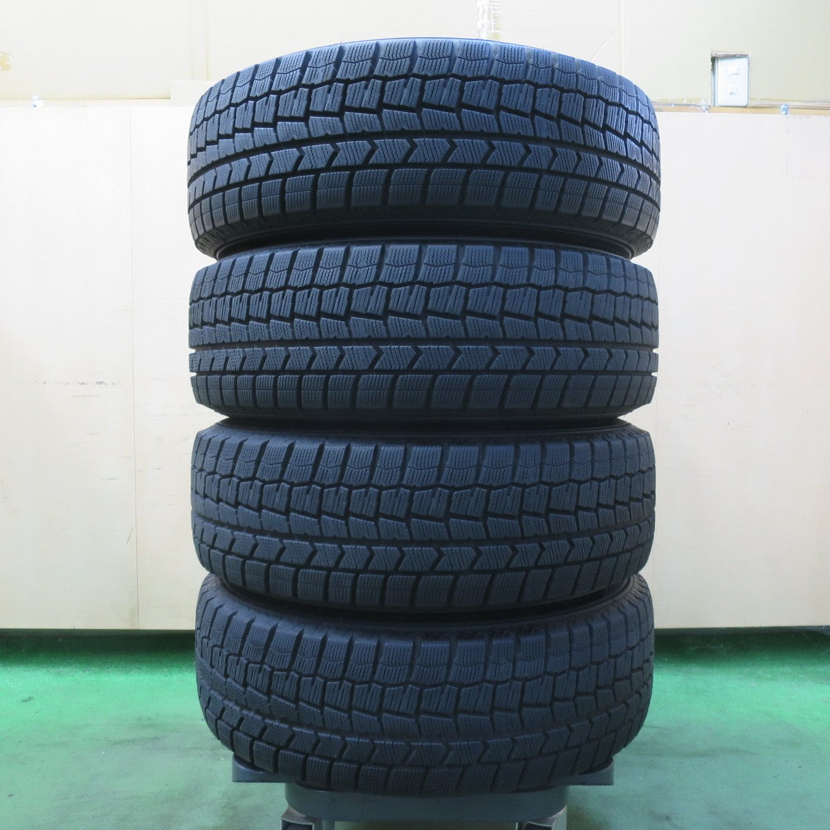 バリ溝!21年!キレイ!9.5分★プリウス 等 195/65R15 スタッドレス ダンロップ ウインターマックス WM02 EuroSpeed MANARAY SPORT ユーロスピード 15インチ PCD100/5H★5092305イス