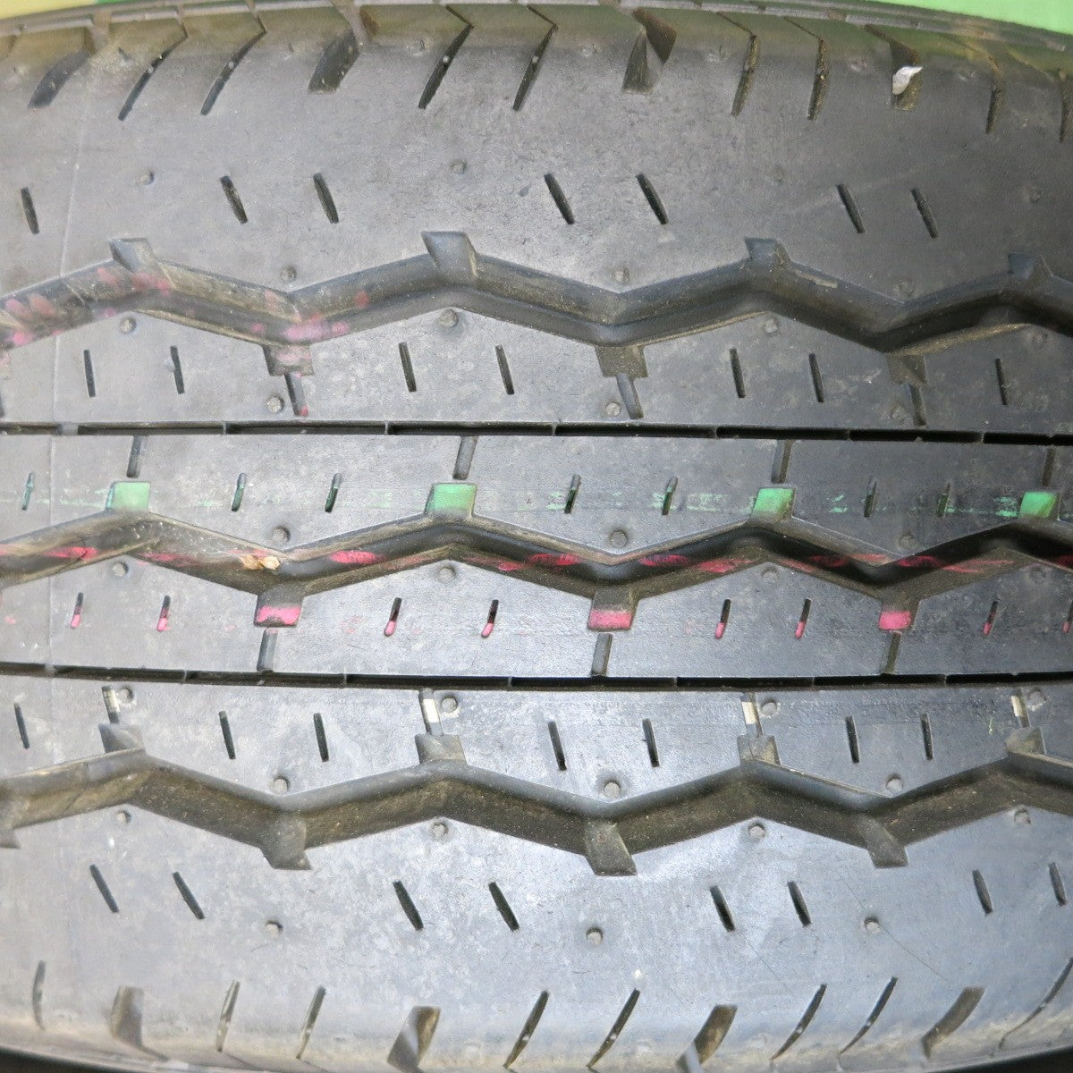 新車外し★トヨタ 200系 ハイエース 純正 スチール 195/80R15 107/105L ブリヂストン RD-613 STEEL 15インチ PCD139.7/6H★5082403HAノ