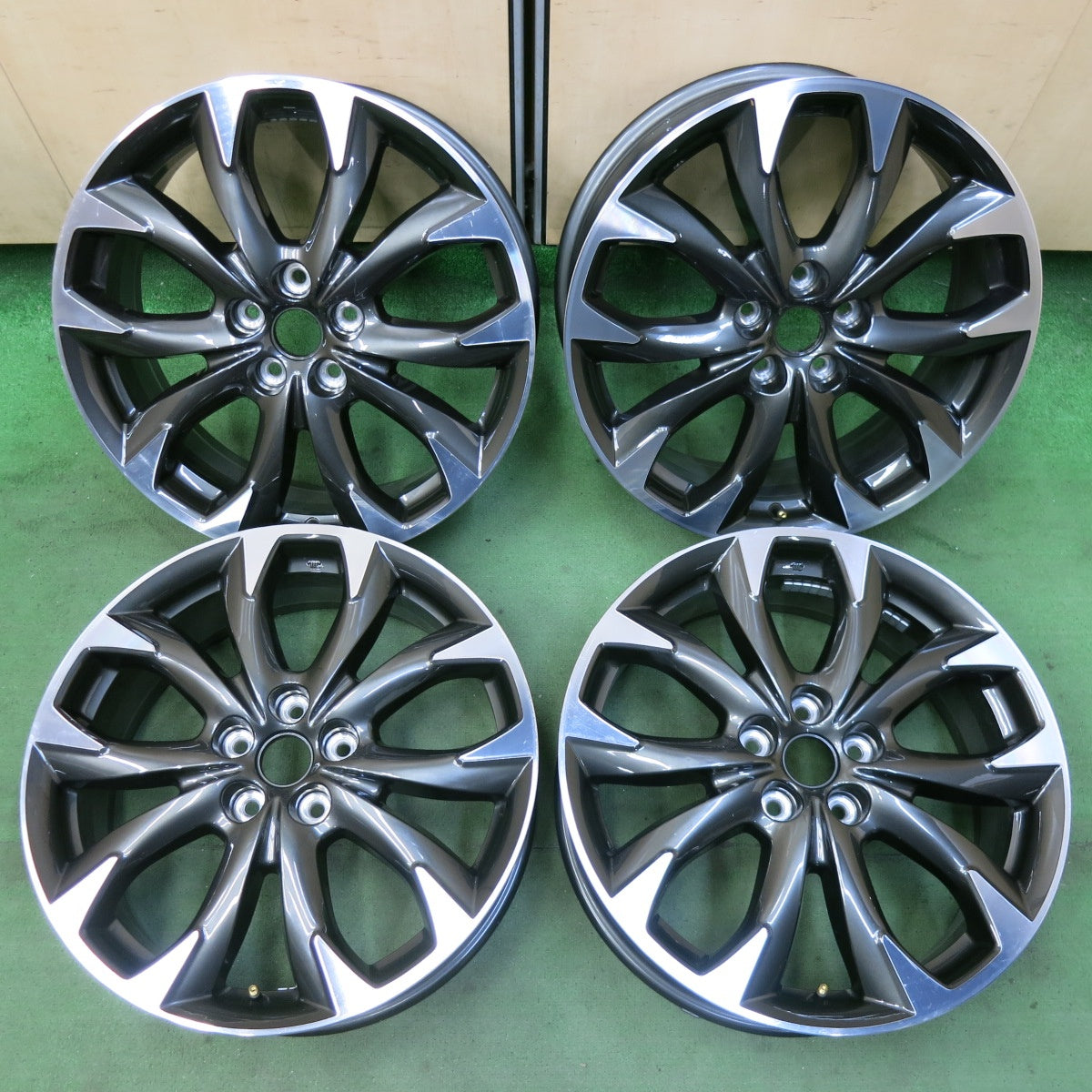 4本価格★マツダ CX-5 純正 ホイール 19インチ 19×7J CX5 PCD114.3/5H★5072302SYホ