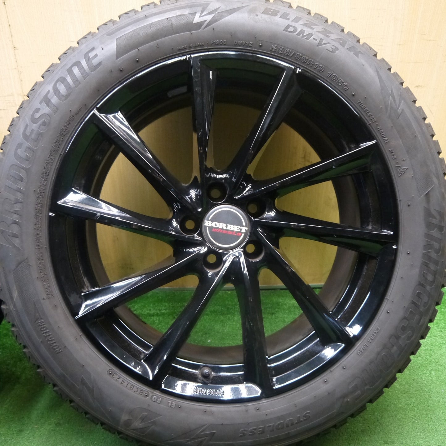 4本価格!23年★ベンツ 等 BORBET 235/55R19 スタッドレス ブリヂストン ブリザック DM-V3 ボルベット 19インチ PCD112/5H★5061105Hス