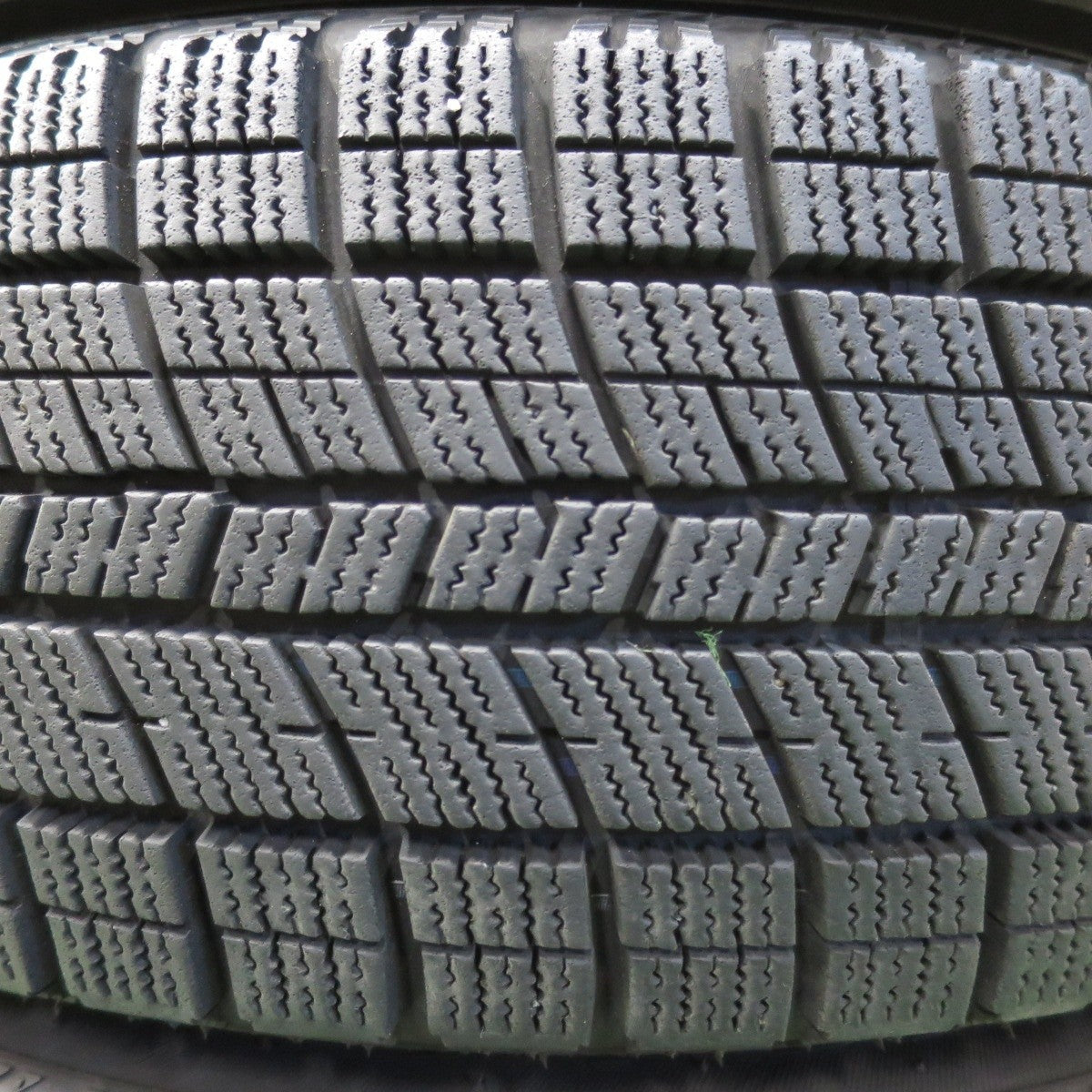 バリ溝!9.5分★プリウス 等 195/65R15 スタッドレス ナンカン アイスアクティバ AW-1 トーヨー オブザーブ ガリット GIZ JOKER 15インチ PCD100/5H★5011806イス