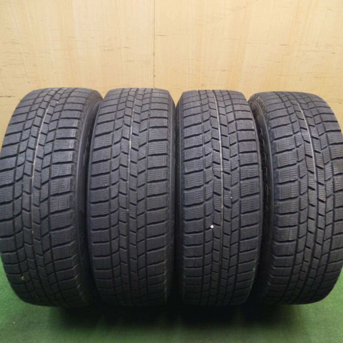 超バリ溝!キレイ!ほぼ10分★スタッドレス 215/60R17 グッドイヤー アイスナビ6 SCHNEIDER MiD シュナイダー 17インチ PCD114.3/5H★5021905Hス
