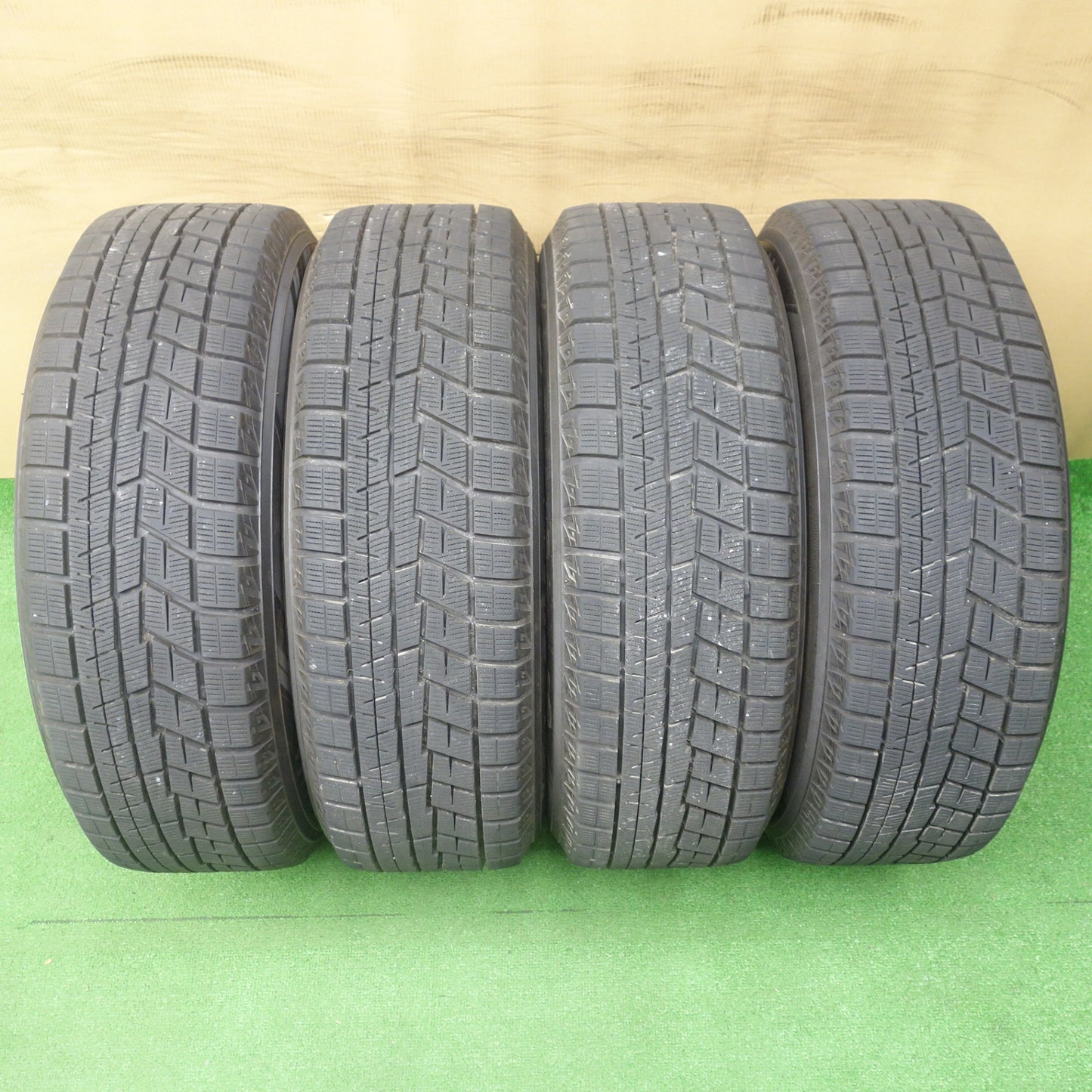 バリ溝!24年!キレイ!9.5分以上◎LOXARNY SPORT 205/60R16 スタッドレス ヨコハマ アイスガード iG60 ロクサーニ 16インチ PCD100/5H◎6062502KTス