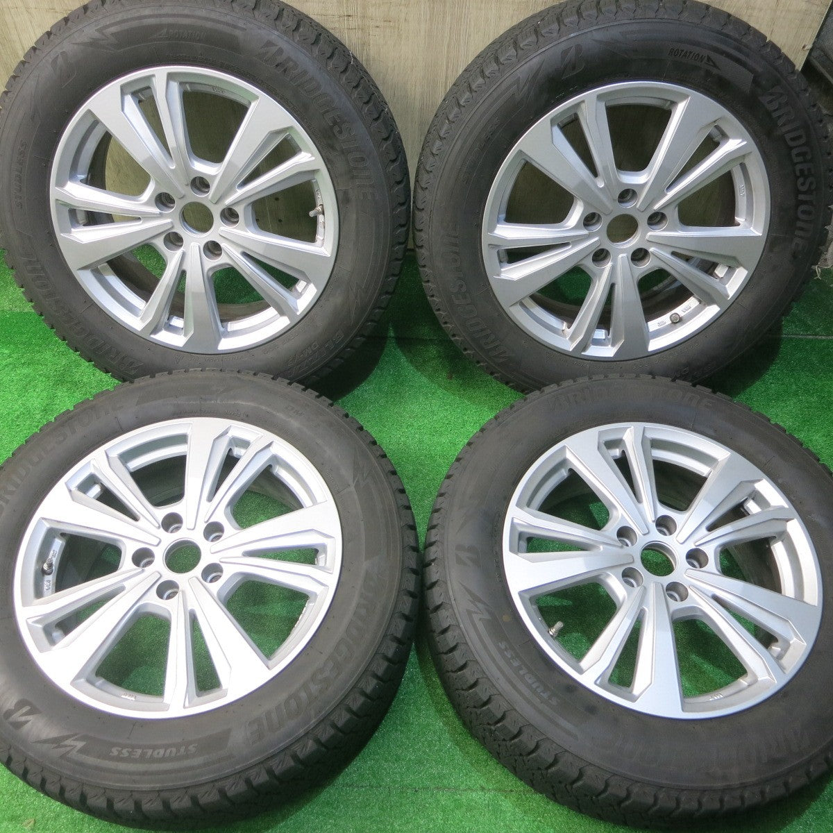 バリ溝!23年!キレイ!9.5分★BMW 等 smartline 365 225/60R17 スタッドレス ブリヂストン ブリザック DM-V3 スマートライン 17インチ PCD112/5H★5051703NJス