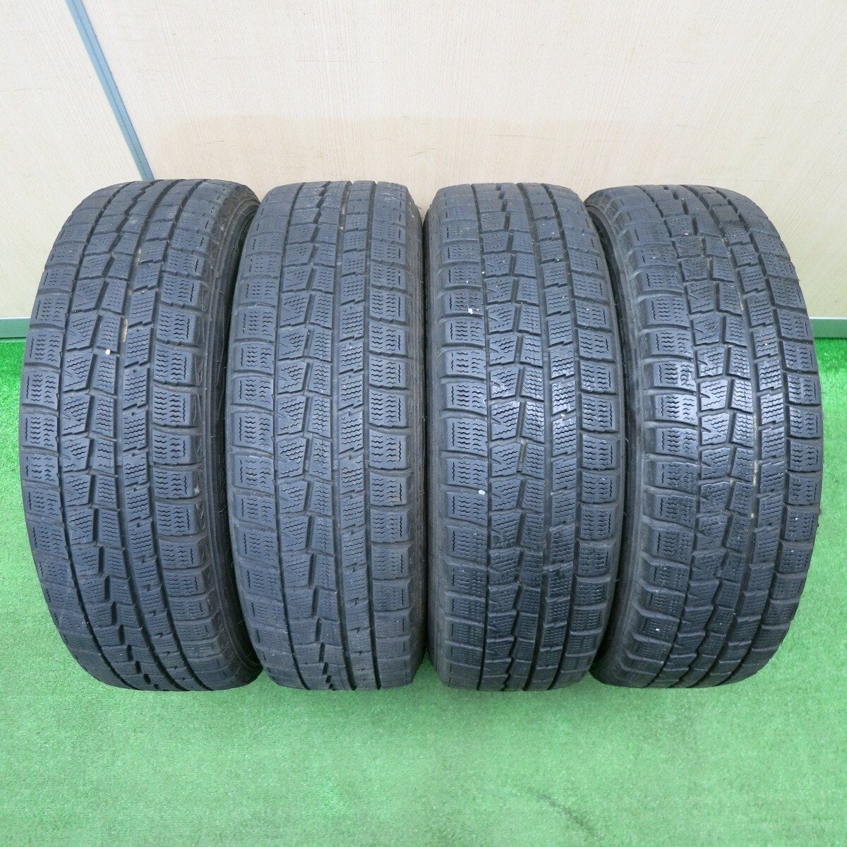キレイ★スタッドレス 175/65R15 ダンロップ ウインターマックス WM01 VELVA TESALIA ヴェルヴァ PCD100/4H★5010406NJス