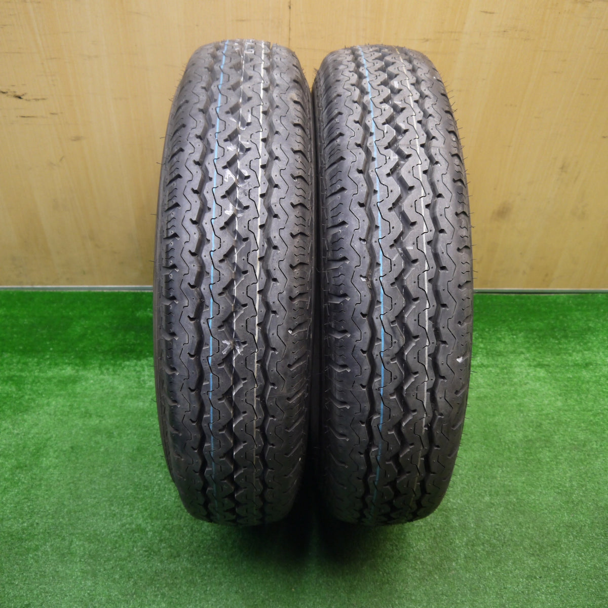 未使用!2本★トラック タイヤ 205/85R16 117/115L ダンロップ SPLT5 16インチ★5102405Hノタ