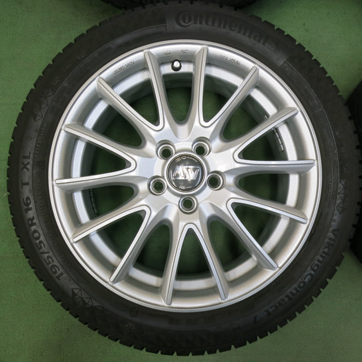 バリ溝!キレイ!9分★ワーゲン 等 MSW 86 O・Z 195/50R16 スタッドレス コンチネンタル バイキングコンタクト7 OZ 16インチ PCD100/5H★5050204SYス