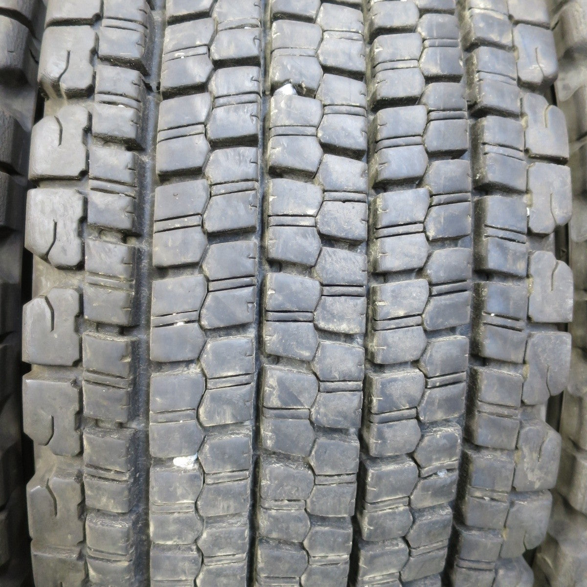 4本価格!20年★トラック タイヤ 245/70R19.5 136/134J スタッドレス ブリヂストン W900 19.5インチ★4080202イスタ