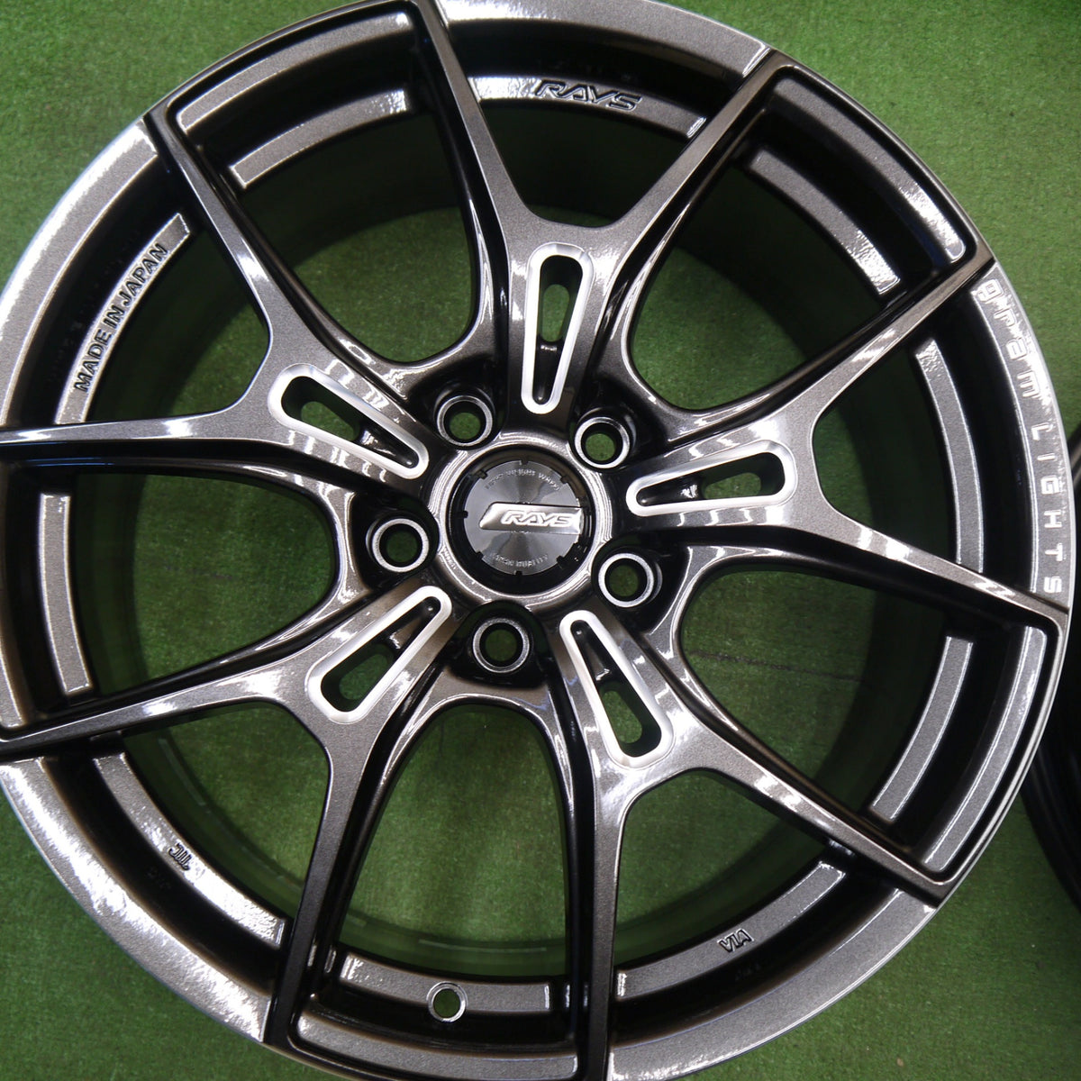 未使用!付属品付き★RAYS gram LIGHTS 57FXZ 18インチ ホイール レイズ グラムライツ 18×7.5J PCD114.3/5H★6020905Hホ