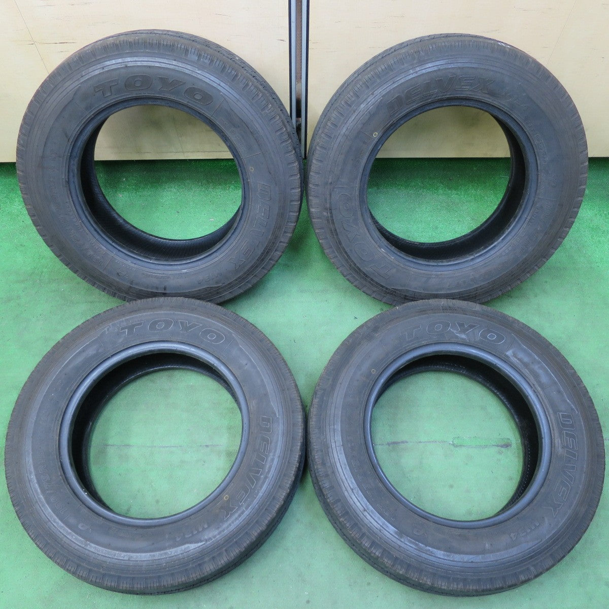 バリ溝!23年!9分★トラック バス バン 等 195/75R15 109/107N トーヨー デルベックス M134 15インチ タイヤ DELVEX★5041811イノタ