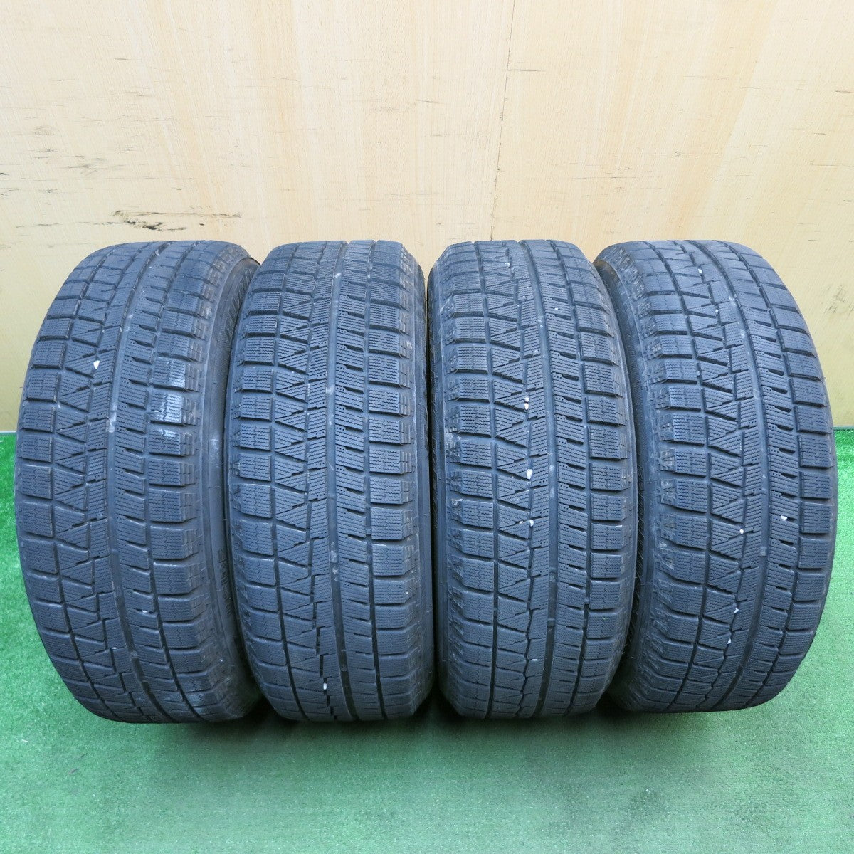 バリ溝!キレイ!9.5分★BMW MAK BIMMER 205/60R16 スタッドレス ブリヂストン ブリザック RFT ビマー 16インチ PCD120/5H★5041503TNス