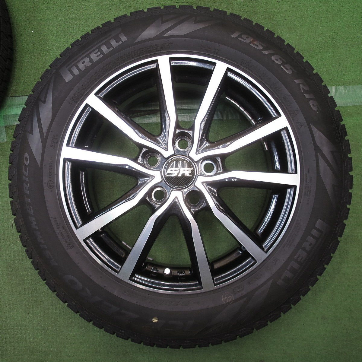 バリ溝!23年!キレイ!9分◎スタッドレス 195/65R16 ピレリ アイスゼロ アシンメトリコ STRANGER ストレンジャー 16インチ PCD114.3/5H◎6100402NJス