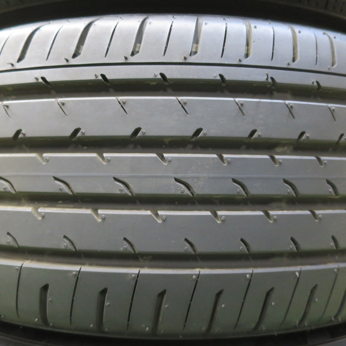 新車外し!24年★トヨタ 40系 アルファード ヴェルファイア 純正 225/65R17 ヨコハマ アドバン V03 17インチ PCD120/5H★5102805イノ