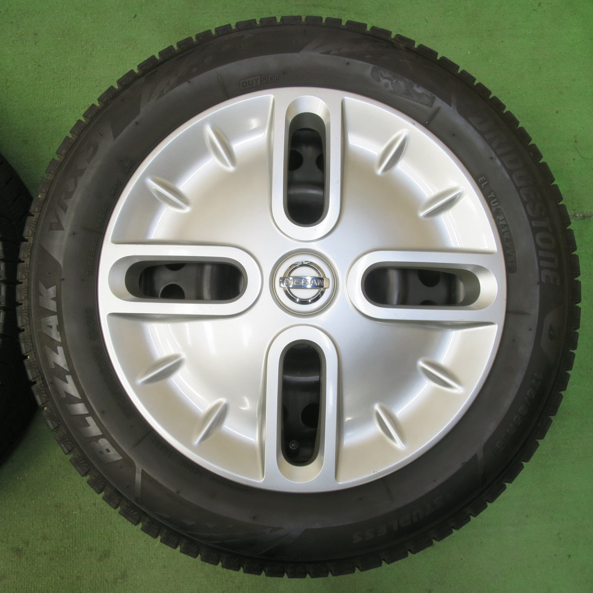 キレイ!21年★日産 キューブ 純正 スチール 175/65R15 スタッドレス ブリヂストン ブリザック VRX3 15インチ PCD100/4H★5092606イス
