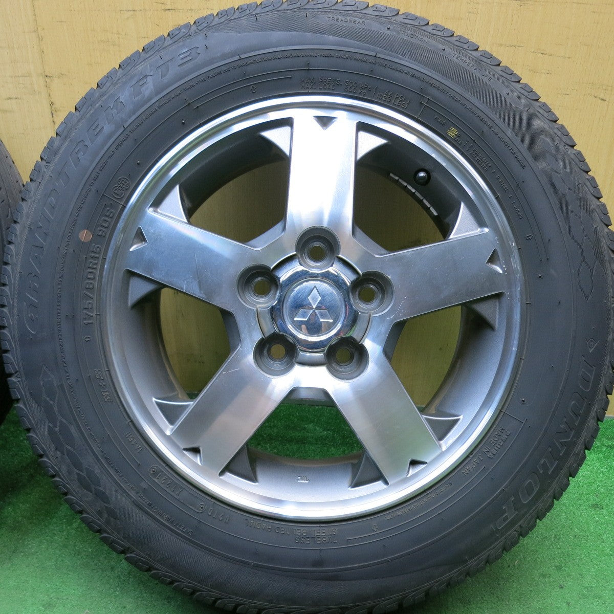 4本価格!21年★三菱 パジェロミニ 純正 175/80R15 ダンロップ グラントレック PT3 15インチ PCD114.3/5H★5070106HAノ