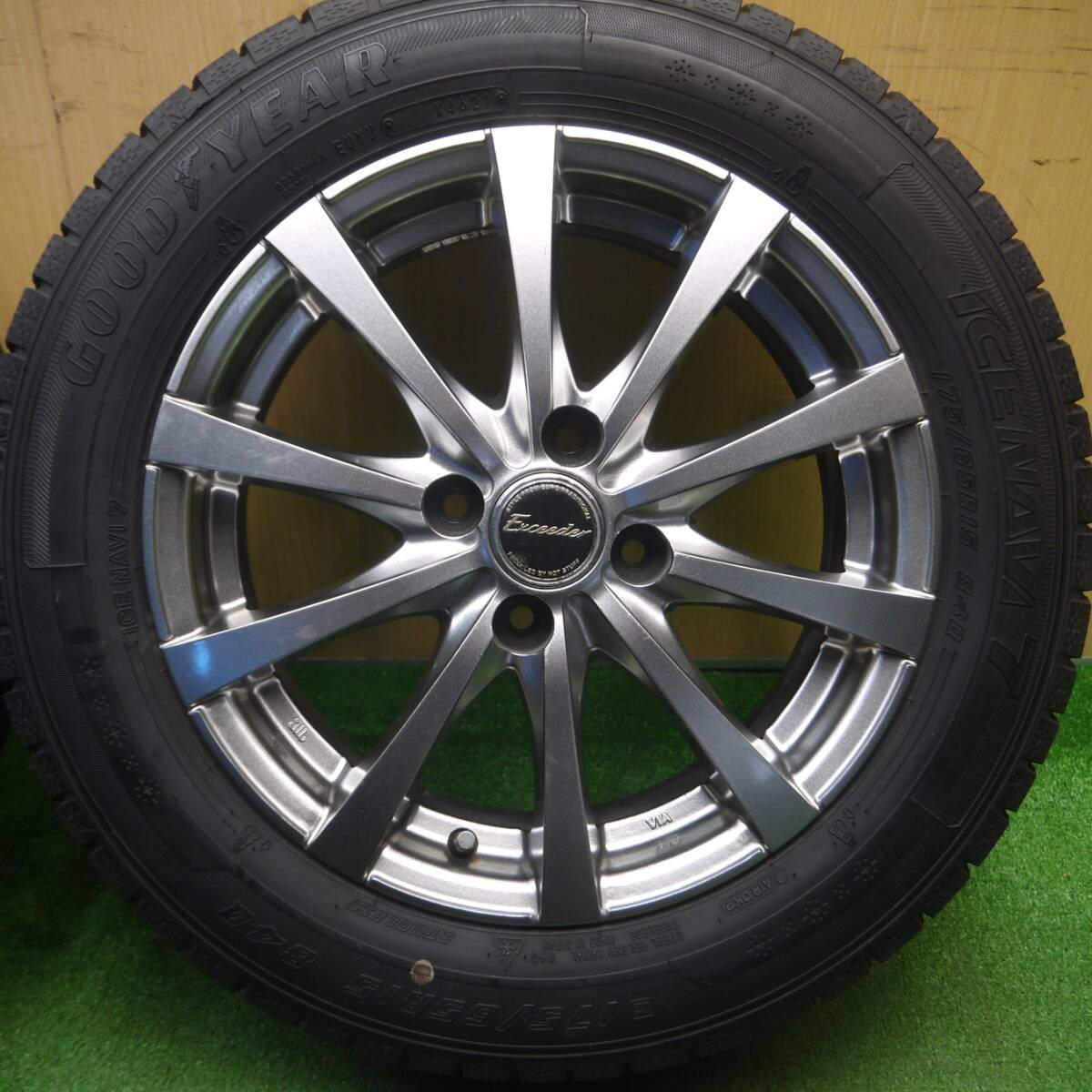 バリ溝!21年!キレイ!9分★スタッドレス 175/65R15 グッドイヤー アイスナビ7 Exceeder エクシーダー 15インチ PCD100/4H★5012009Hス