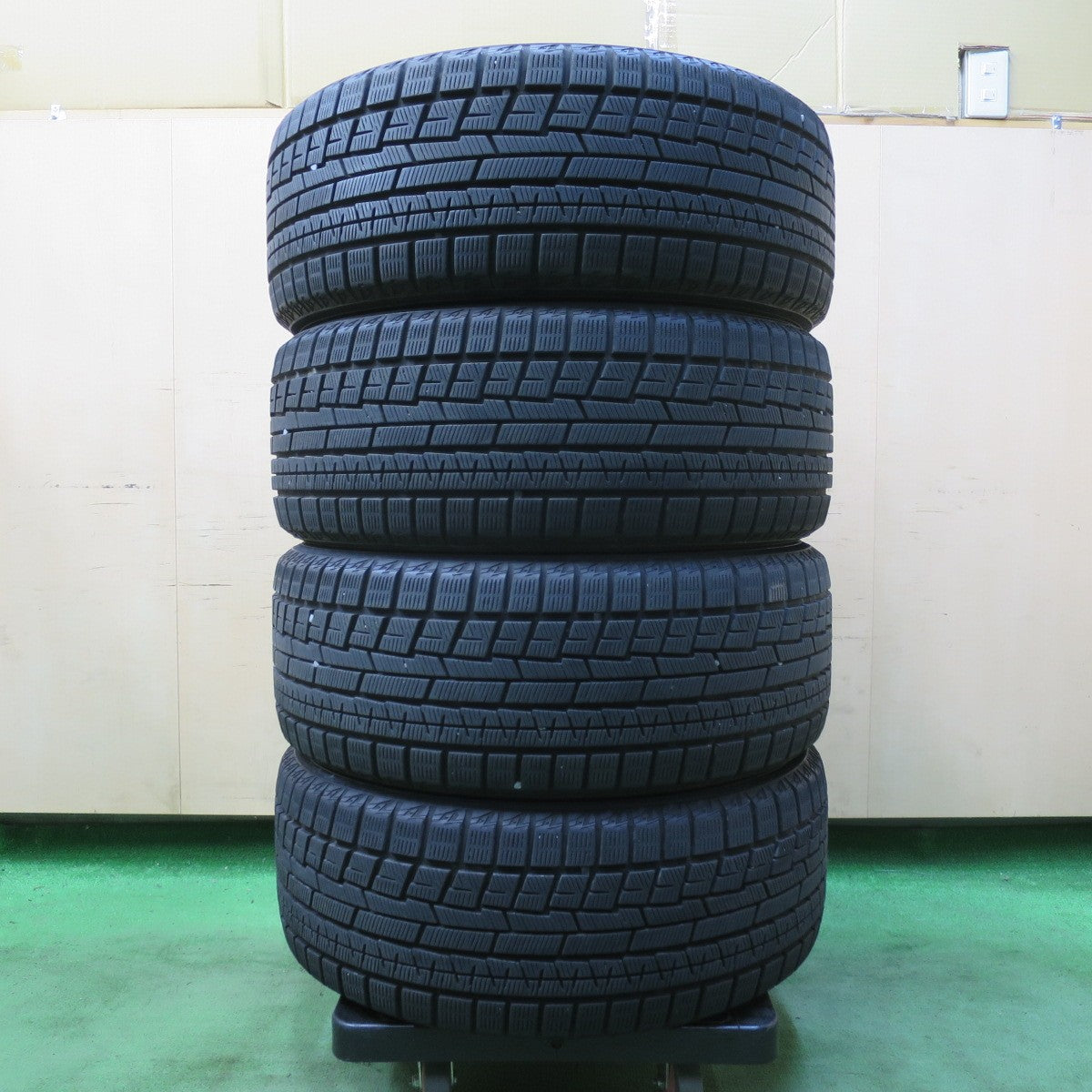 バリ溝!9.5分★スタッドレス 235/45R18 ヨコハマ アイスガード iG60 タイヤ 18インチ レクサス ES カムリ アコード 等★5042309イスタ