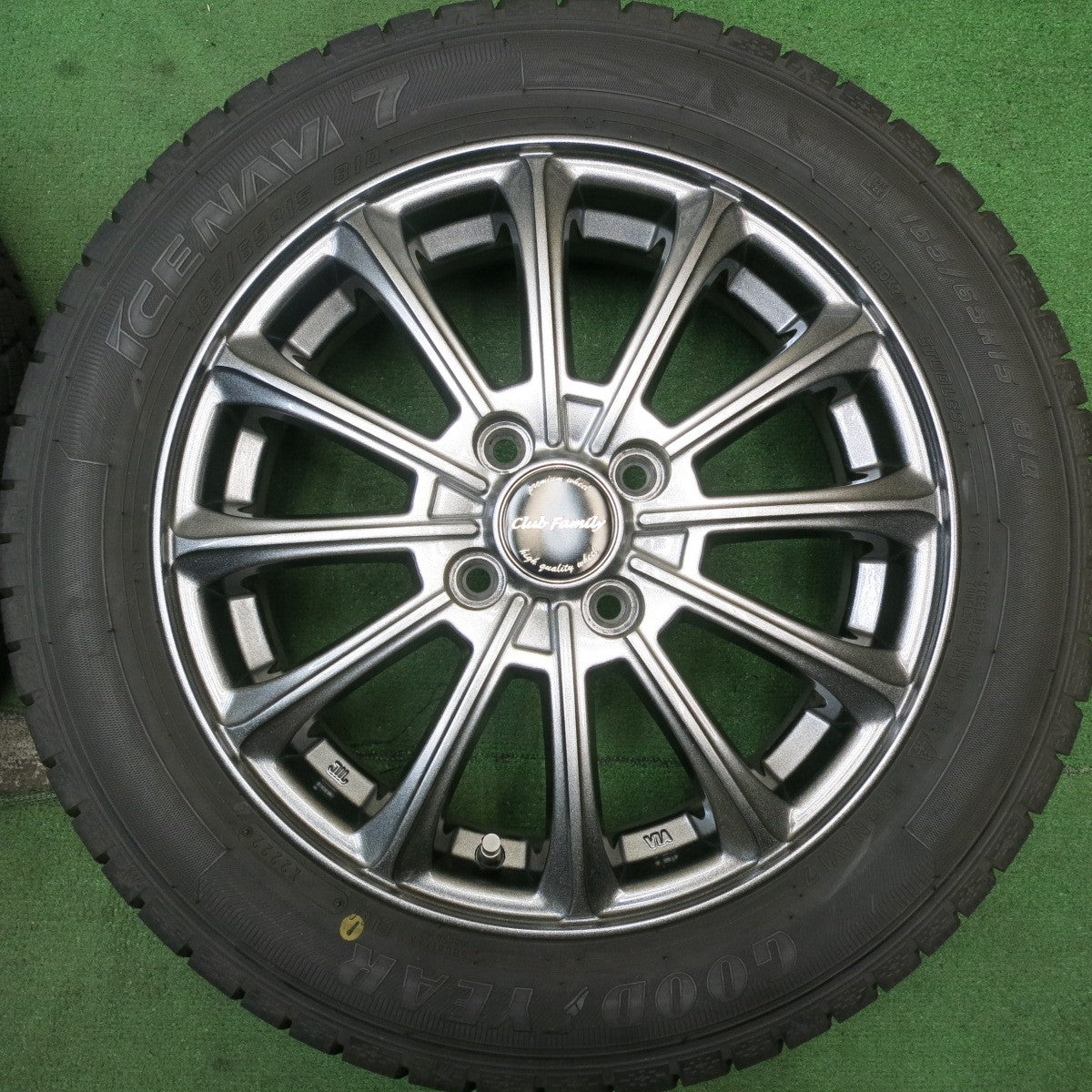 バリ溝!22年!キレイ!ほぼ10分★スタッドレス 165/65R15 グッドイヤー アイスナビ7 Club Family 15インチ タフト ハスラー 等 軽サイズ PCD100/4H★5052403HAス