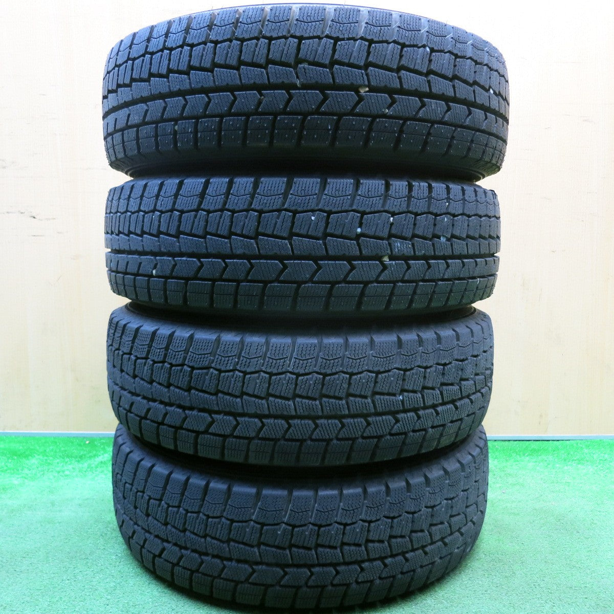 バリ溝!24年!ほぼ10分★スタッドレス 175/65R15 ダンロップ ウインターマックス WM02 ravrion LUMIERE ラブリオン 15インチ PCD100/4H★5121810HAス