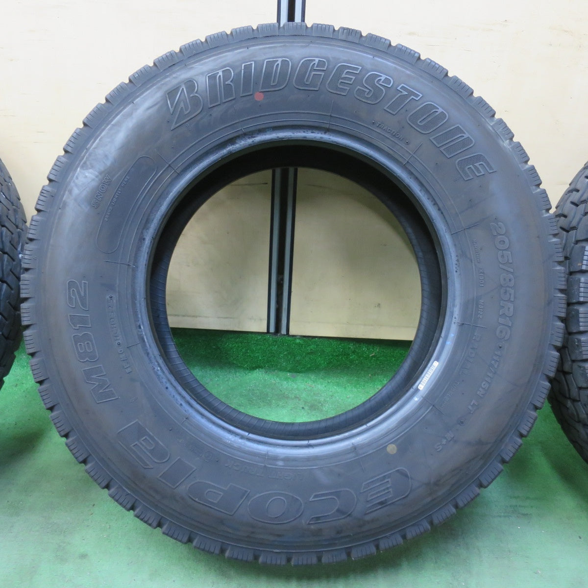 バリ溝!25年!8.5分!6本★トラック タイヤ 205/85R16 117/115N ブリヂストン エコピア M812 ミックス オールシーズン 16インチ★5101007イスタ