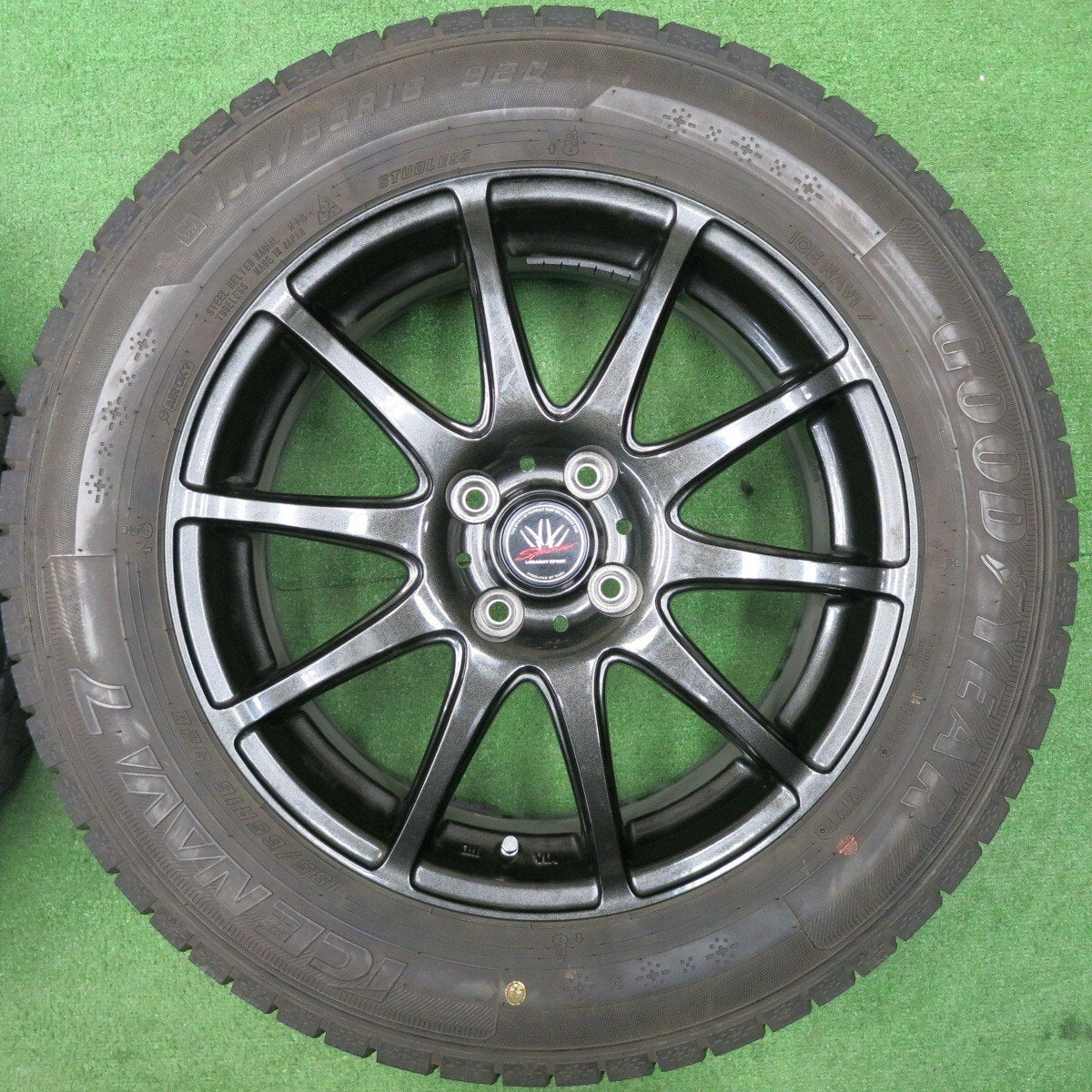 バリ溝!21年!キレイ!9.5分★LOXARNY SPORT BADX 195/65R16 スタッドレス グッドイヤー アイスナビ7 ロクサーニ 16インチ PCD100/4H★4122906NJス