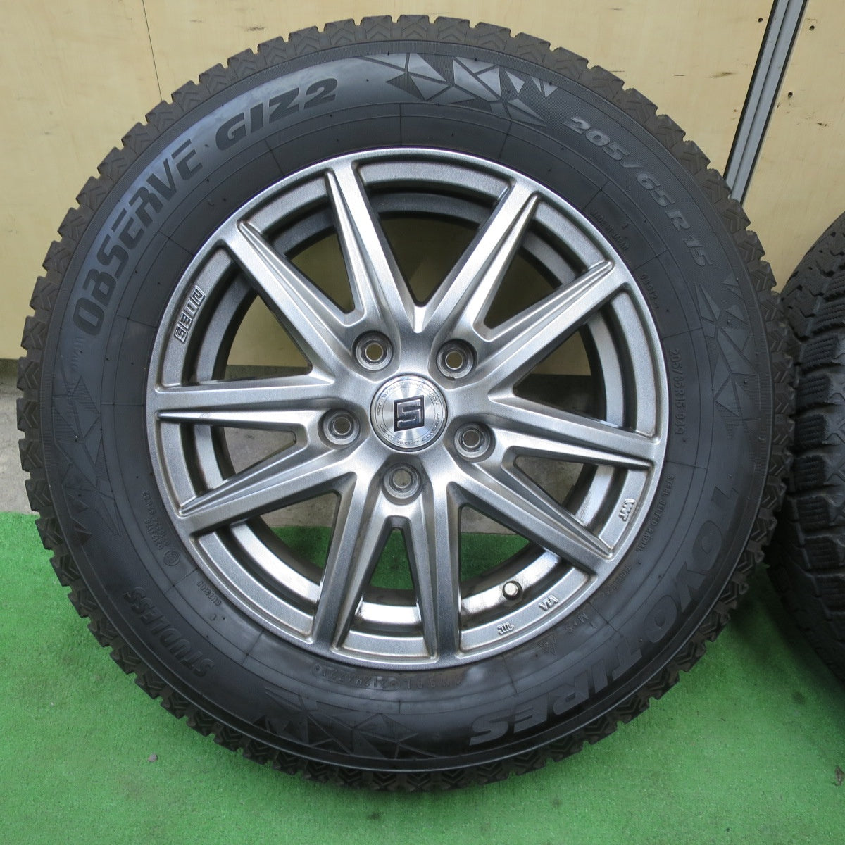 バリ溝!21年!キレイ!9分★スタッドレス 205/65R15 トーヨー オブザーブ GIZ2 SEIN ザイン 15インチ PCD114.3/5H★5090101TTス