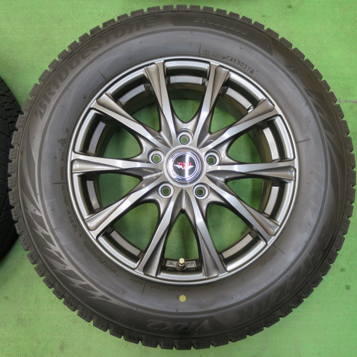 バリ溝!21年!キレイ!9分★スタッドレス 215/65R16 ブリヂストン ブリザック VRX2 TEAD テッド 16インチ PCD114.3/5H★5021005イス