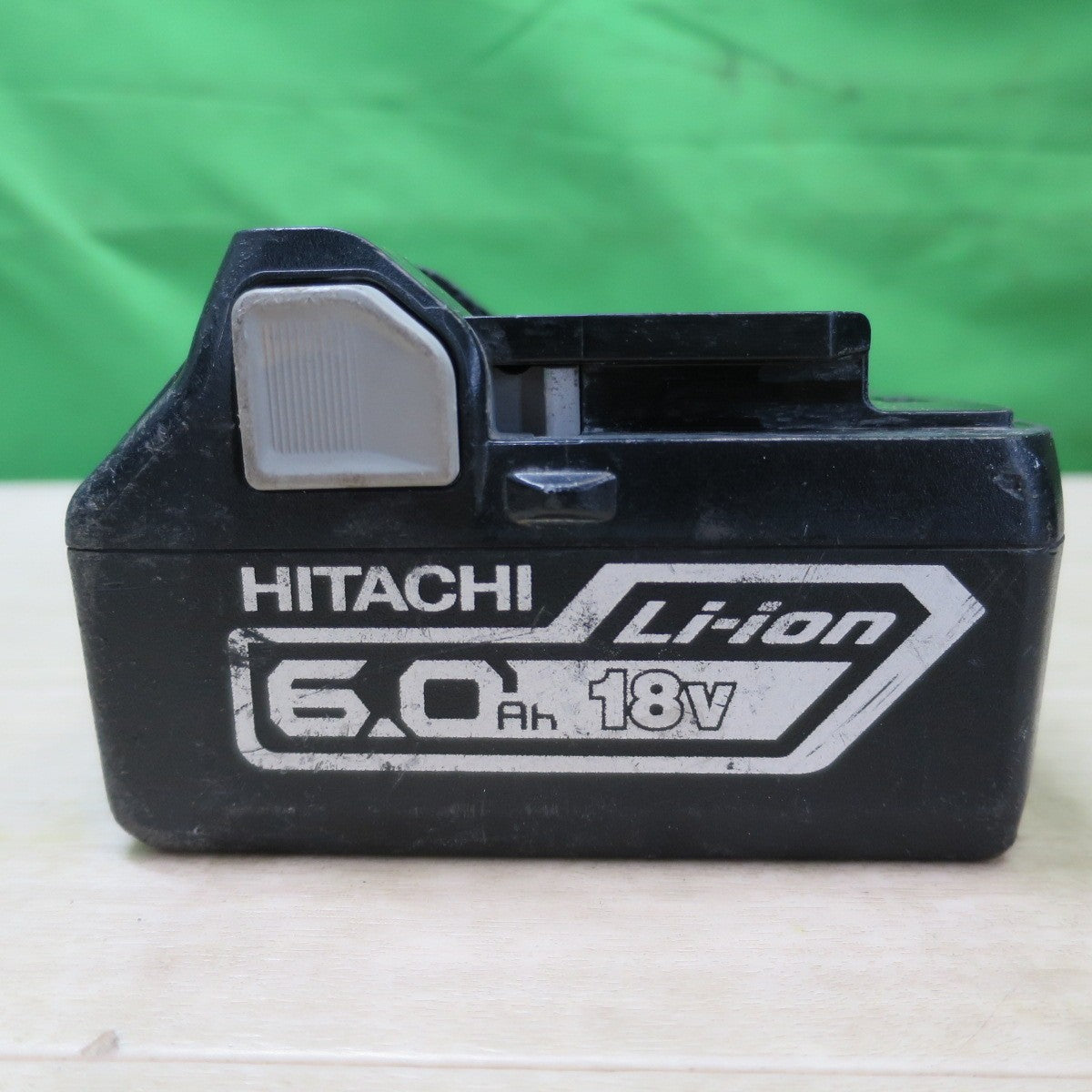 バッテリー2個付☆日立 コードレス インパクトレンチ WR18DBDL 電動 工具 充電式 18V ケース 付き HITACHI☆
