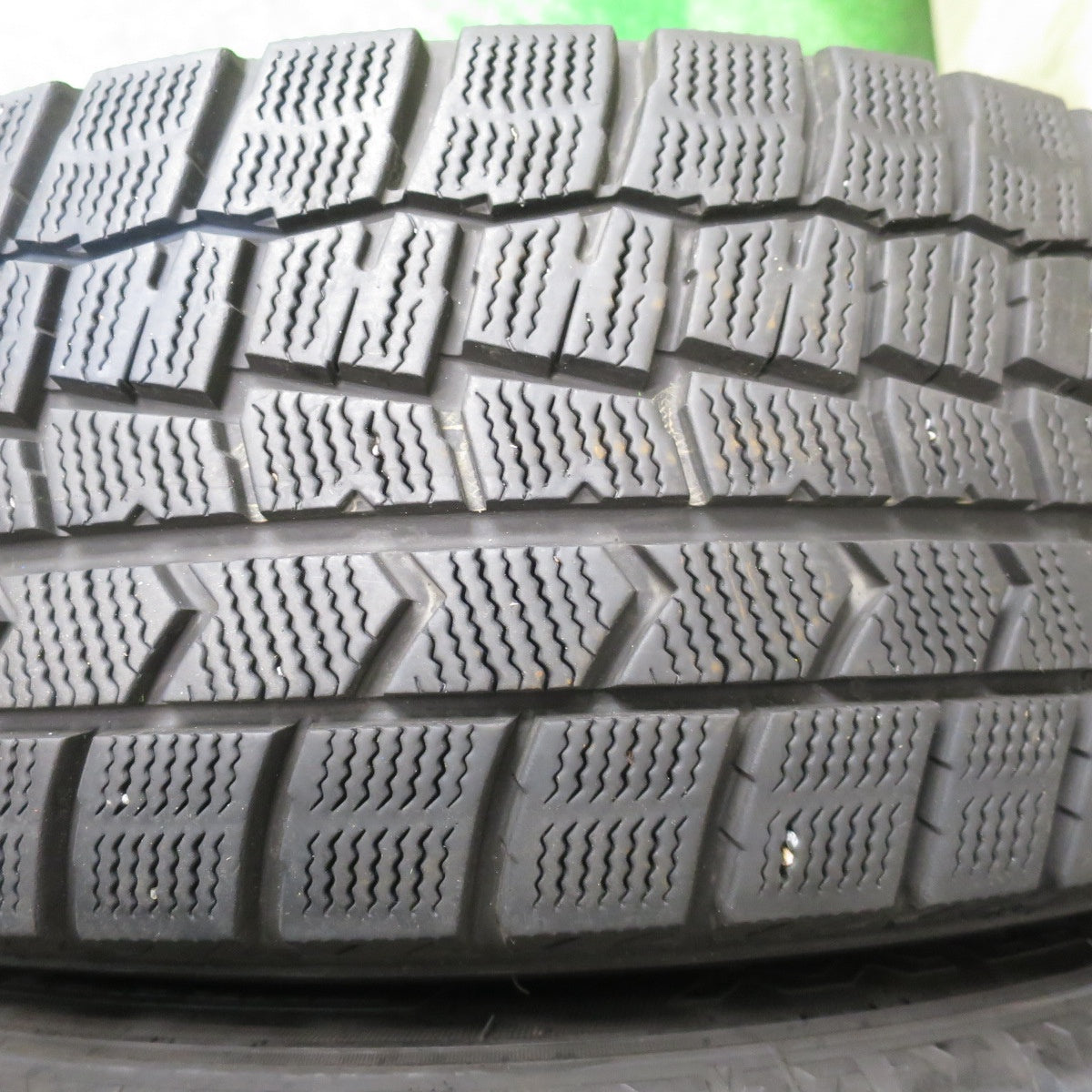 バリ溝!9分★スタッドレス 205/60R16 ダンロップ ウインターマックス WM02 JOKER ジョーカー 16インチ PCD114.3/5H★5052302NJス