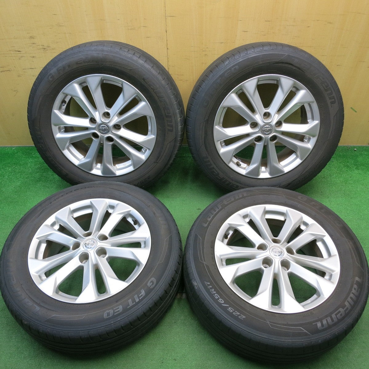 4本価格☆日産 T32 エクストレイル 純正 225/65R17 ラウフェン G FIT 