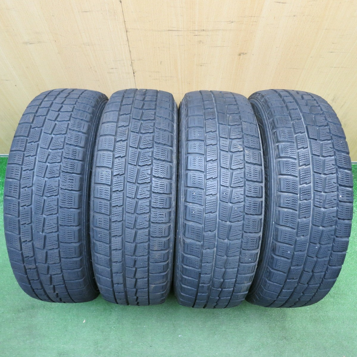 キレイ★スタッドレス 175/65R14 ダンロップ ウインターマックス WM01 STRANGER ストレンジャー 14インチ PCD100/4H★6051414HAス