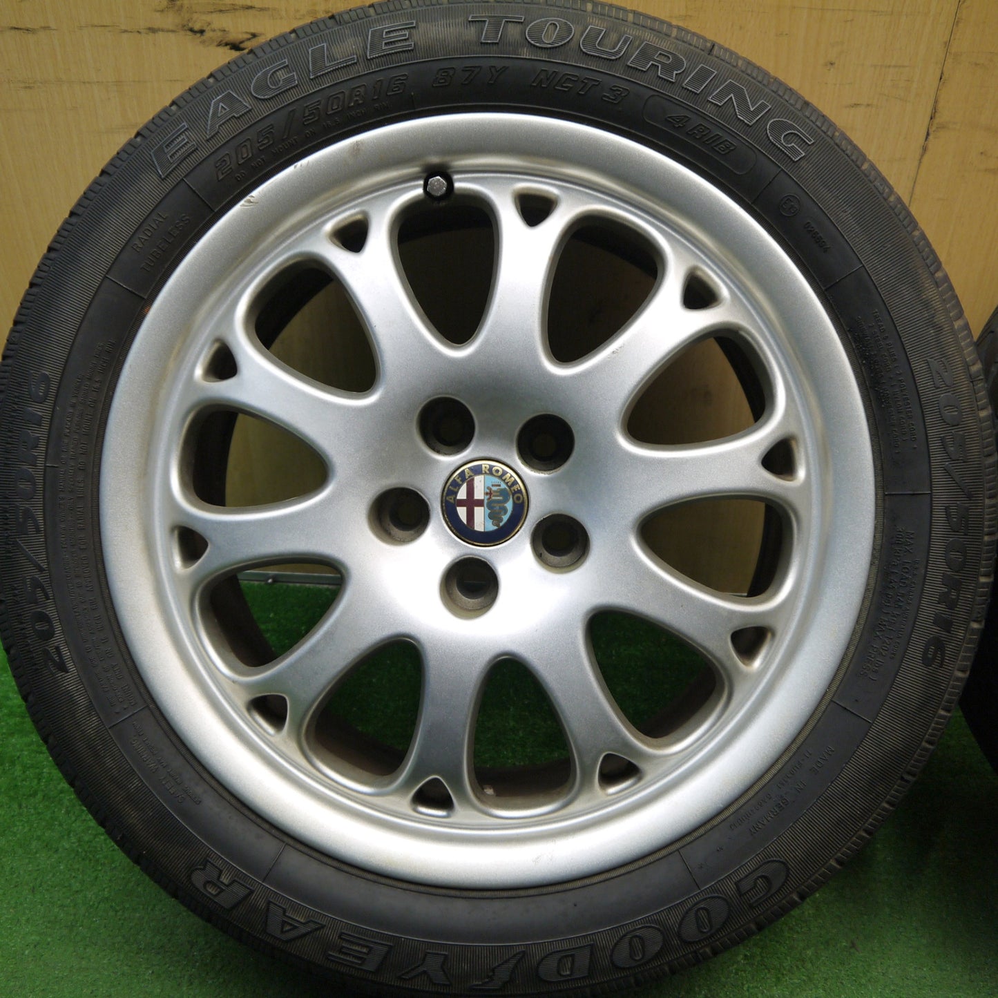 キレイ★アルファロメオ 916 スパイダー 純正 205/50R16 グッドイヤー イーグル ツーリング NCT3 4RIB 16インチ PCD98/5H★5043006Hノ
