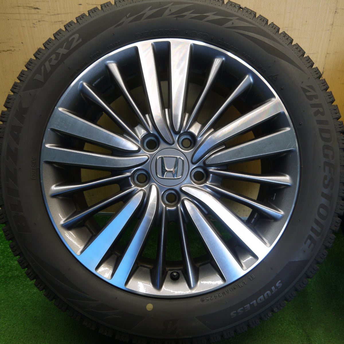 バリ溝!25年!9分◎ホンダ RC オデッセイ 純正 215/55R17 スタッドレス ブリヂストン ブリザック VRX2 17インチ PCD114.3/5H◎6070303Hス