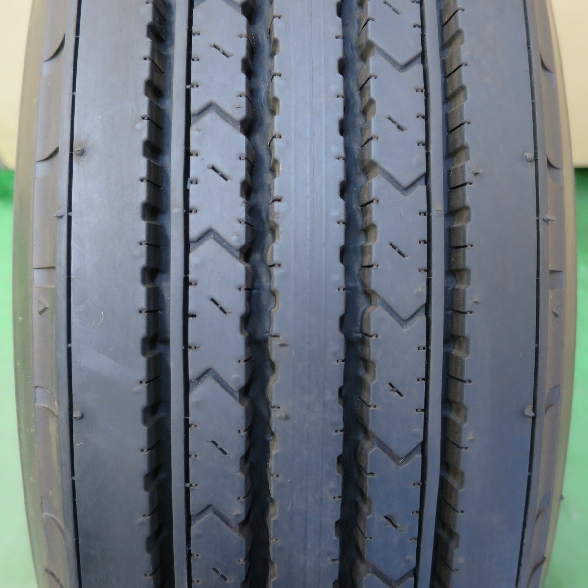 新車外し!25年!1本★トラック タイヤ 225/80R17.5 123/122N ダンロップ SP330K 17.5インチ★6061005イノタ