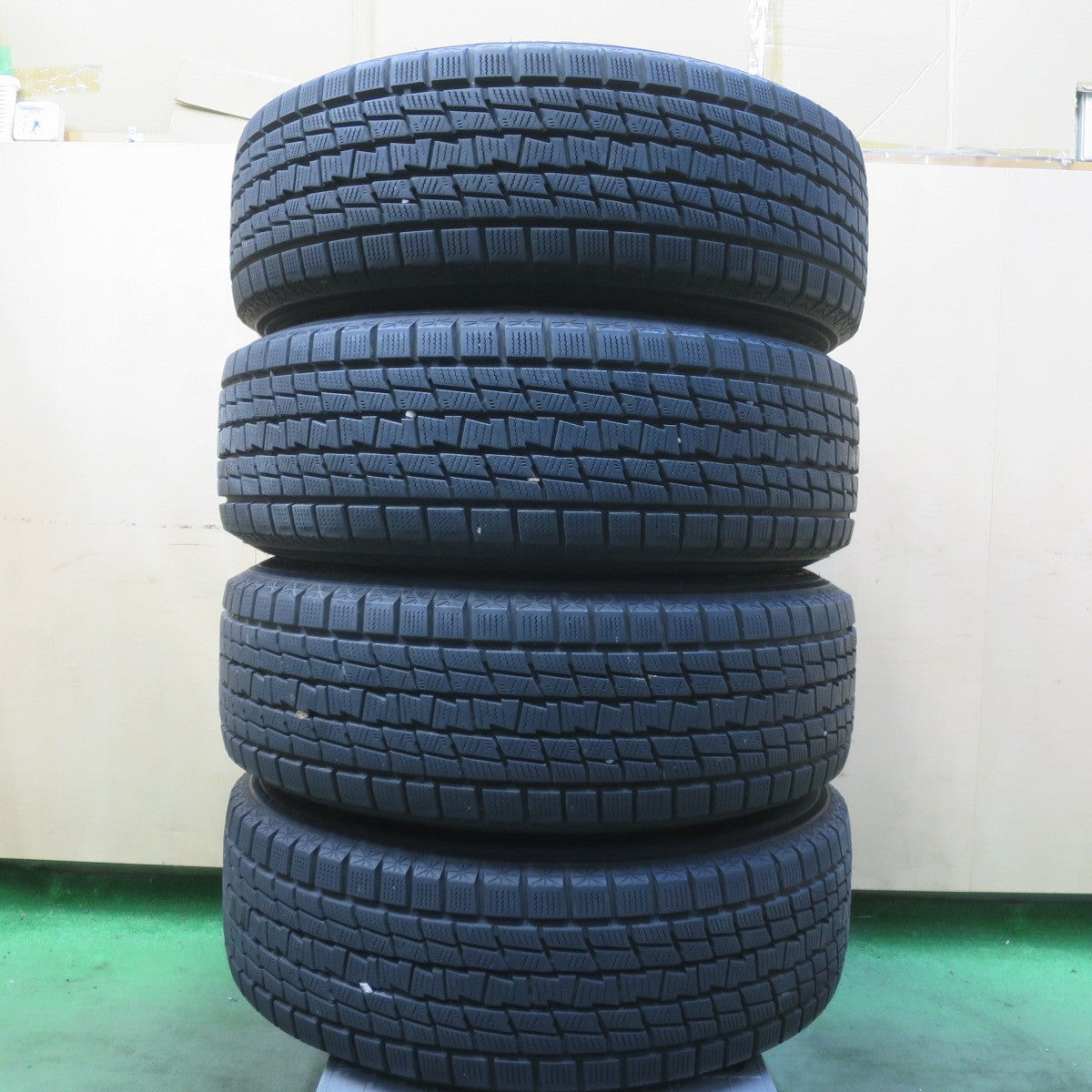 バリ溝!キレイ!9.5分◎スタッドレス 225/65R17 グッドイヤー アイスナビ SUV ravrion selzer ラブリオン 17インチ PCD114.3/5H◎6081204イス