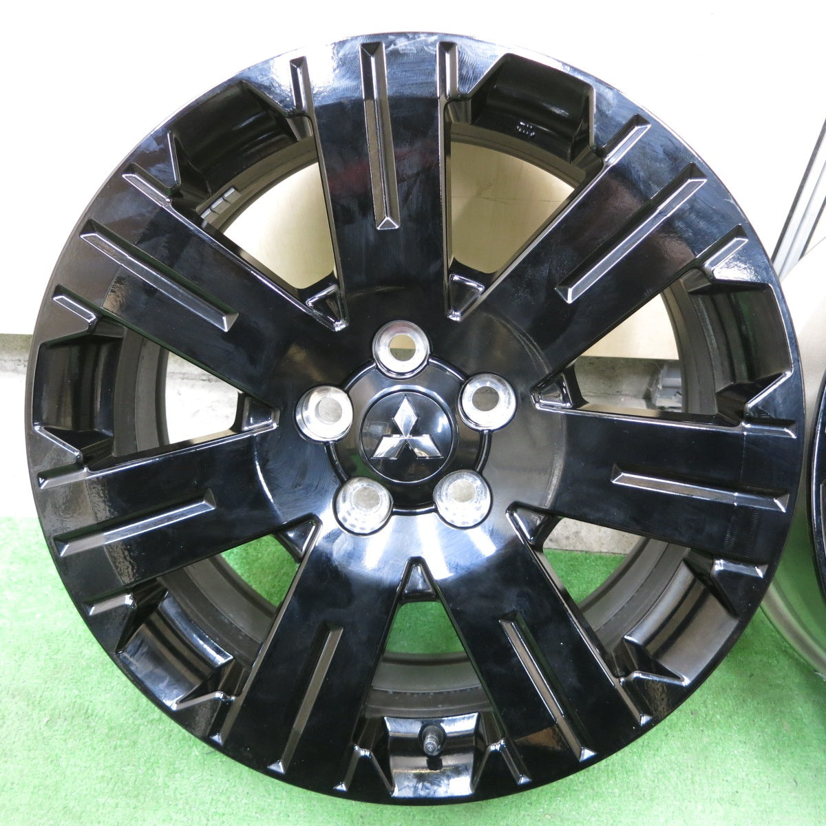 新車外し★三菱 デリカ D:5 シャモニー 純正 ENKEI ホイール 18インチ 18×7J D5 エンケイ PCD114.3/5H★5083004ナホ