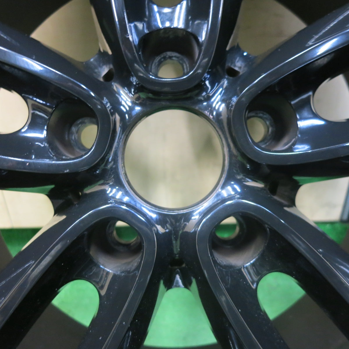 バリ溝!22年!キレイ!9分★BMW MINI 等 MAK OXFORD 225/55R17 スタッドレス ピレリ アイスゼロ アシンメトリコ オクスフォード 17インチ PCD112/5H★5100601SKス