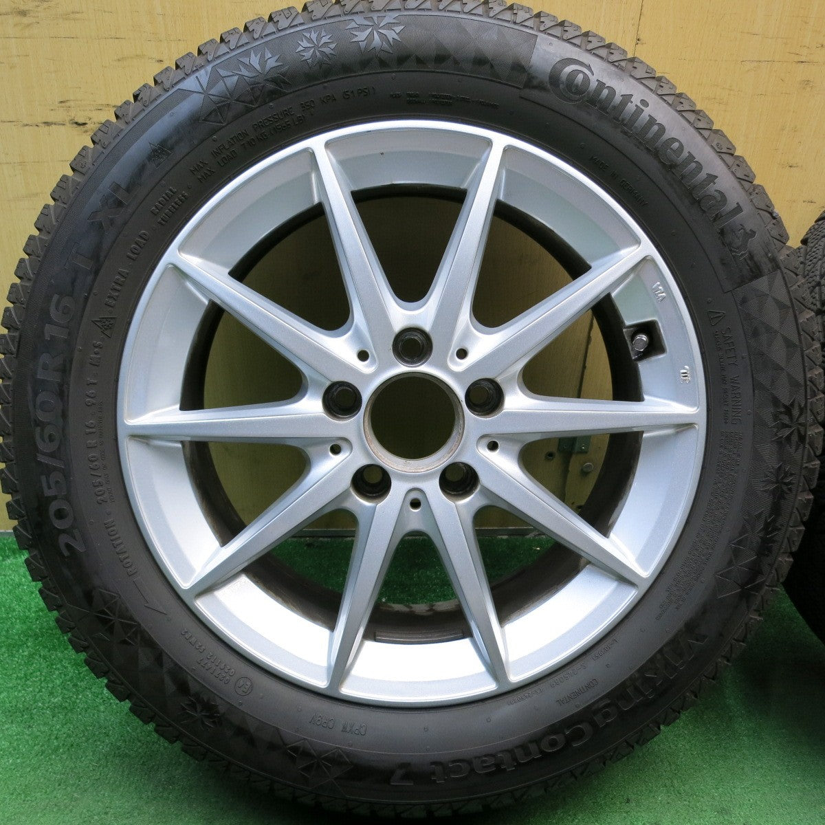 キレイ★ベンツ 等 205/60R16 スタッドレス コンチネンタル バイキングコンタクト7 社外 アルミ 16インチ PCD112/5H★5062104HAス