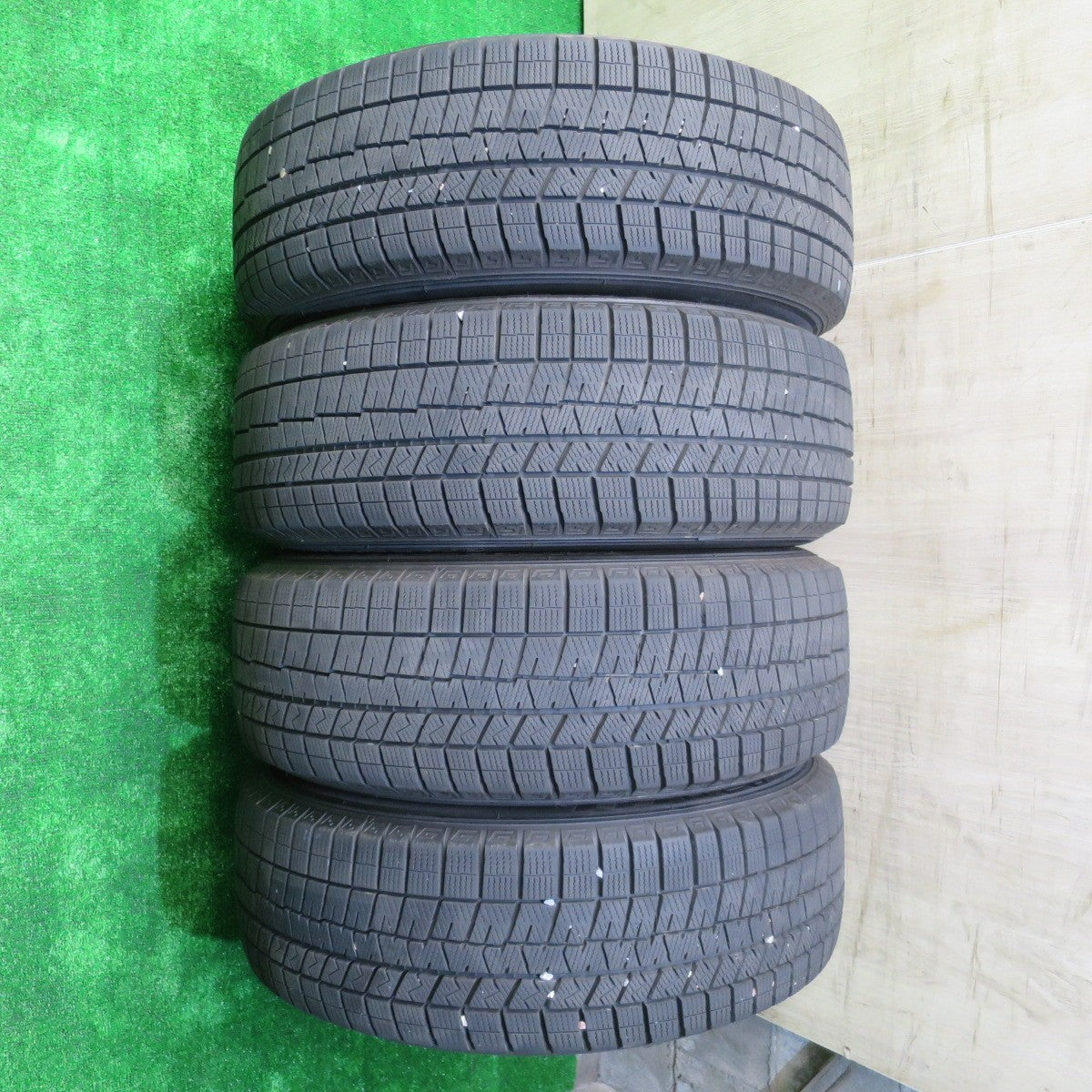 バリ溝!21年!キレイ!9.5分★スタッドレス 215/60R17 ダンロップ ウインターマックス 03 Mistiere ミスティーレ 17インチ PCD114.3/5H★5101103NJス