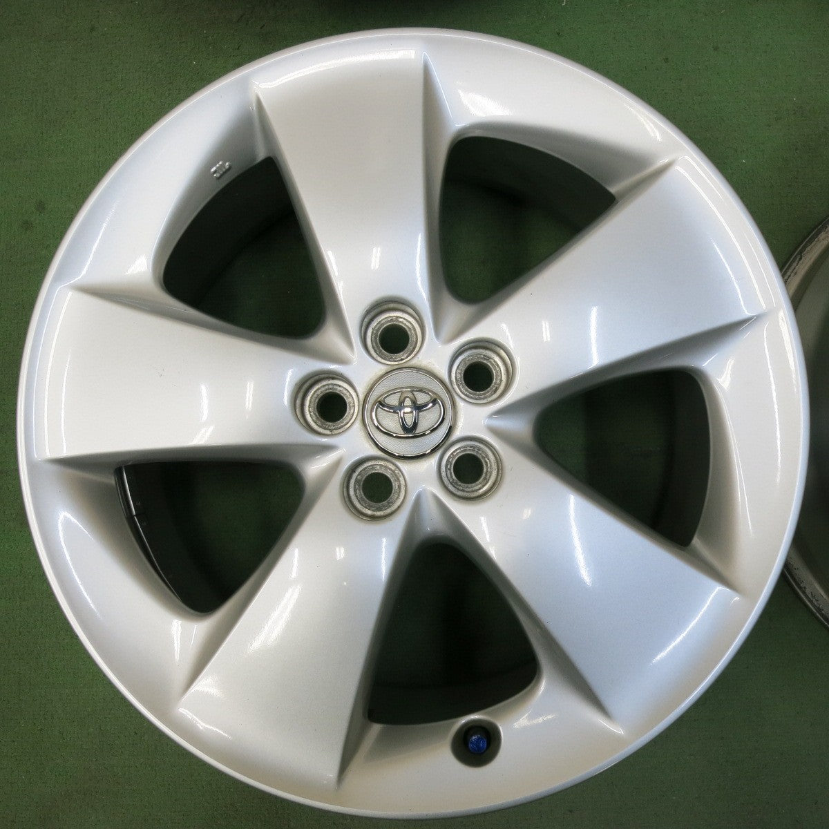 キレイ★トヨタ 30系 プリウス S G ツーリング 純正 ホイール 17インチ 17×7J PCD100/5H★5051311SYホ