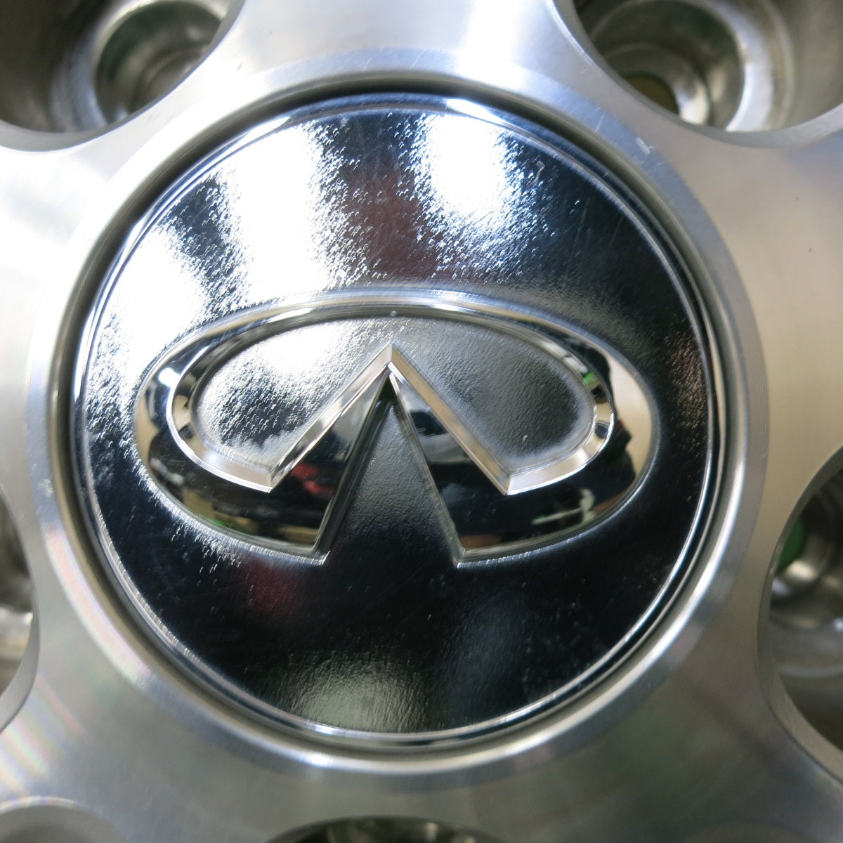 空気圧センサー付き!4本価格★日産 Y51 シーマ 純正 ホイール 18インチ 18×8J PCD114.3/5H★5051605SYホ