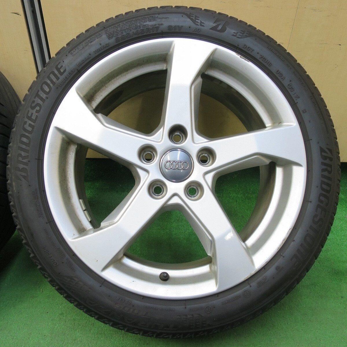4本価格★アウディ A3 スポーツバック 純正 225/45R17 ブリヂストン トランザ T005 T001 17インチ PCD112/5H★4111605イノ